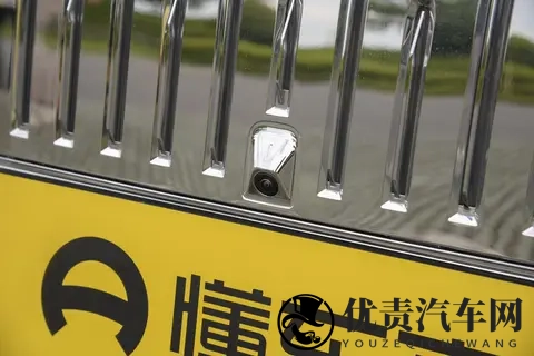 39秒破百续航700+，极氪009凭啥这么火？开起来咋样？-3