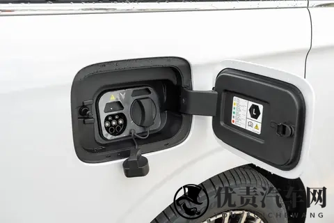 试完26款岚图梦想家，发现现在的MPV越来越卷了-3