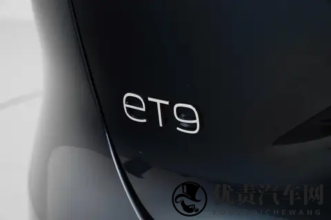深度体验蔚来ET9：续航、操控、空间，全方位考量家庭用车需求-3