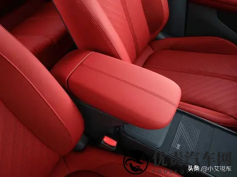 领克Z20曜红版官宣亮相广州车展，银外观+红内饰到底有多炸眼？-2