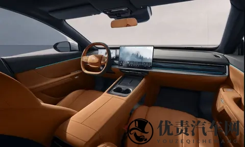 试完东风奕派eπ007+，我觉得它很适合追求实用性的家庭用户-3