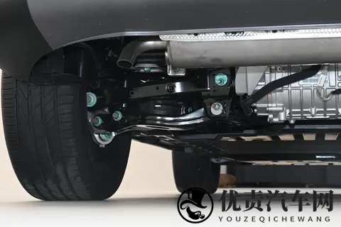 可城可野真全能！方程豹钛 7 四驱 Ultra 版通勤带娃无忧-3