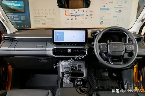 2026款丰田海拉克斯Travo皮卡正式发布，同步推出纯电版-1