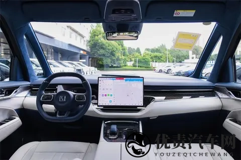 别只当它是商务车！极氪009超5成是家用，1-9月交付3万台-3