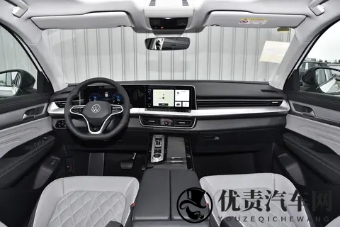 揽巡巡游众享款vs巡礼众享款：2万差价选哪款更值？-2