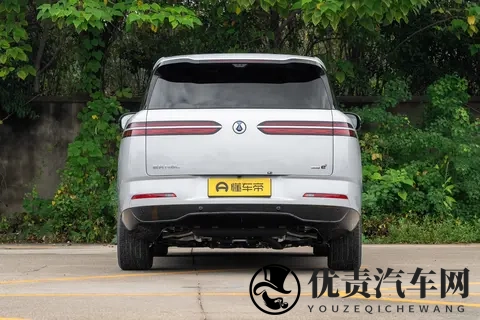 腾势N8L DM 深度体验：大六座 SUV 里的家庭全能王-1