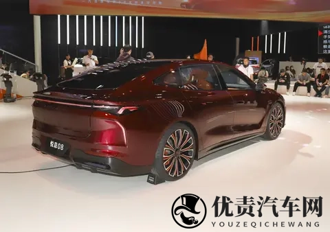 一汽奔腾悦意08申报信息曝光，对标比亚迪秦L，配磷酸铁锂电池-2