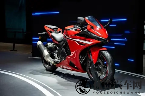 资讯  东风本田S7_本田CB500 SF等，本田全领域产品亮相2025进博会-2