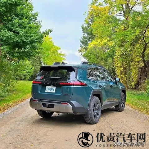 丰田RAV4越野版海外发布，混动加持能否撼动市场？-1