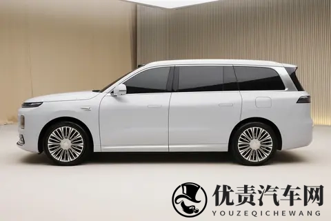 智己LS9上市3228万，能打得过零跑D19吗?-2