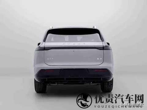 纯电_增程可选，分体式头灯，零跑C16同级，星途ET7实车曝光-1
