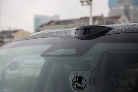 冰箱彩电全配齐 奇瑞风云T11是全家出行的答案吗-1