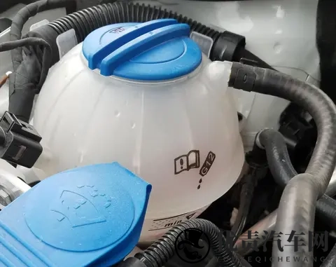 年轻人的第一台轿跑,深蓝L06上市,售价1329万元起-1