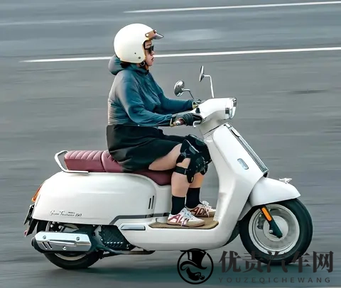 专家提议C1驾照能开摩托车?欢呼与骂声齐飞,这争议点太戳人!-2