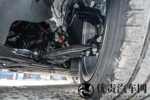 零跑品质揭秘!细节解读零跑C10胜在哪几点-1