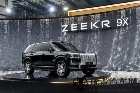 买车不妨再等等,这些百万级配置,正被国产车“打”到20万级-1