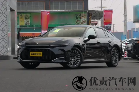 进口皇冠 Sedan 两款 HEV 车型核心配置与差异对比-2