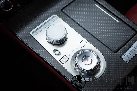 2025款捷恩斯G80评测:摆脱虚假奢华-1