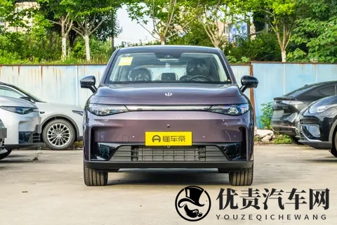 选车就像做选择题，年轻家庭买车在于够用和实用，零跑C10-3