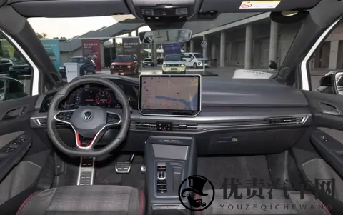 想买性能“小钢炮”，不妨看看26款高尔夫GTI，德系调校有韵味？-2