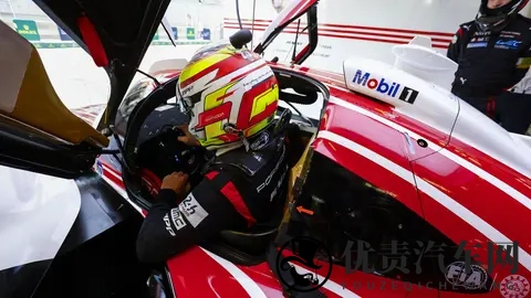 精彩纷呈！保时捷斩获2025年WEC厂商季军-3