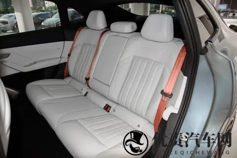 入门就是高配！ 2026款BMW X5宣布上市-1