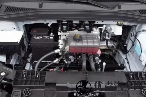 百万银河再进阶 超级AI增程吉利银河 V900首秀-1