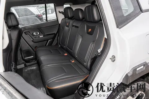 15万买辆“全能车”？方盒子山海T1，通勤露营都在行-2