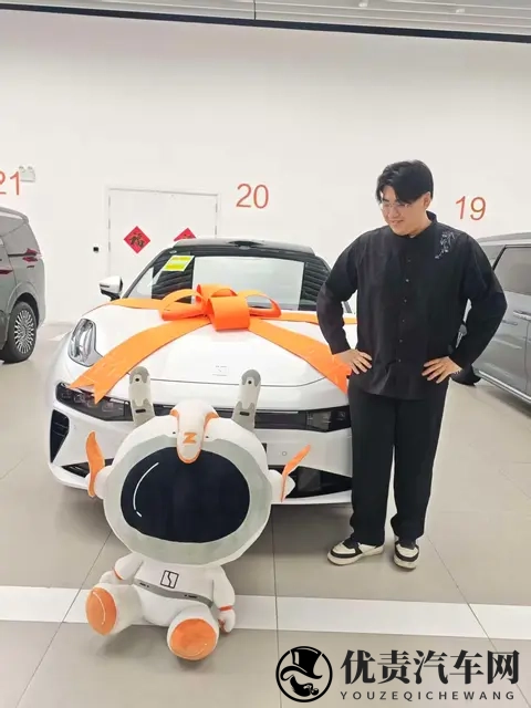 等了四年的车终于到手，同事的焕新极氪001终梦圆-2