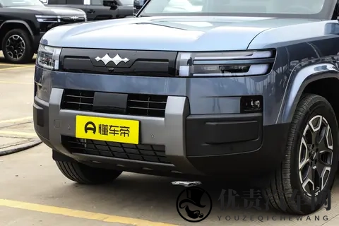 选家用 SUV 怕踩坑？方程豹钛 7 靠这些细节，让全家出行更省心-3