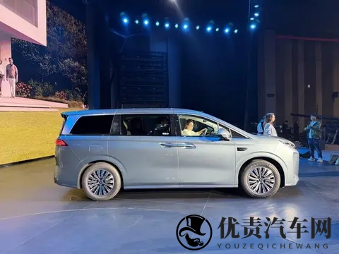 汉L唐L置换补贴后1948万元起-1