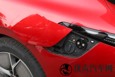 800V平台+8295芯片，标配更丰富，2025款星纪元ES实力如何？-2